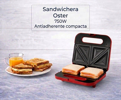 Sandwichera Oster Compacta 750W Antiadherente CKSTSM2885R Roja 2 Sandwiches