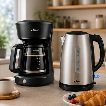 Combo Oster Premium Cafetera 12 Tazas BVSTDCS12B + Hervidor Eléctrico 1.7L BVSTKT673SS